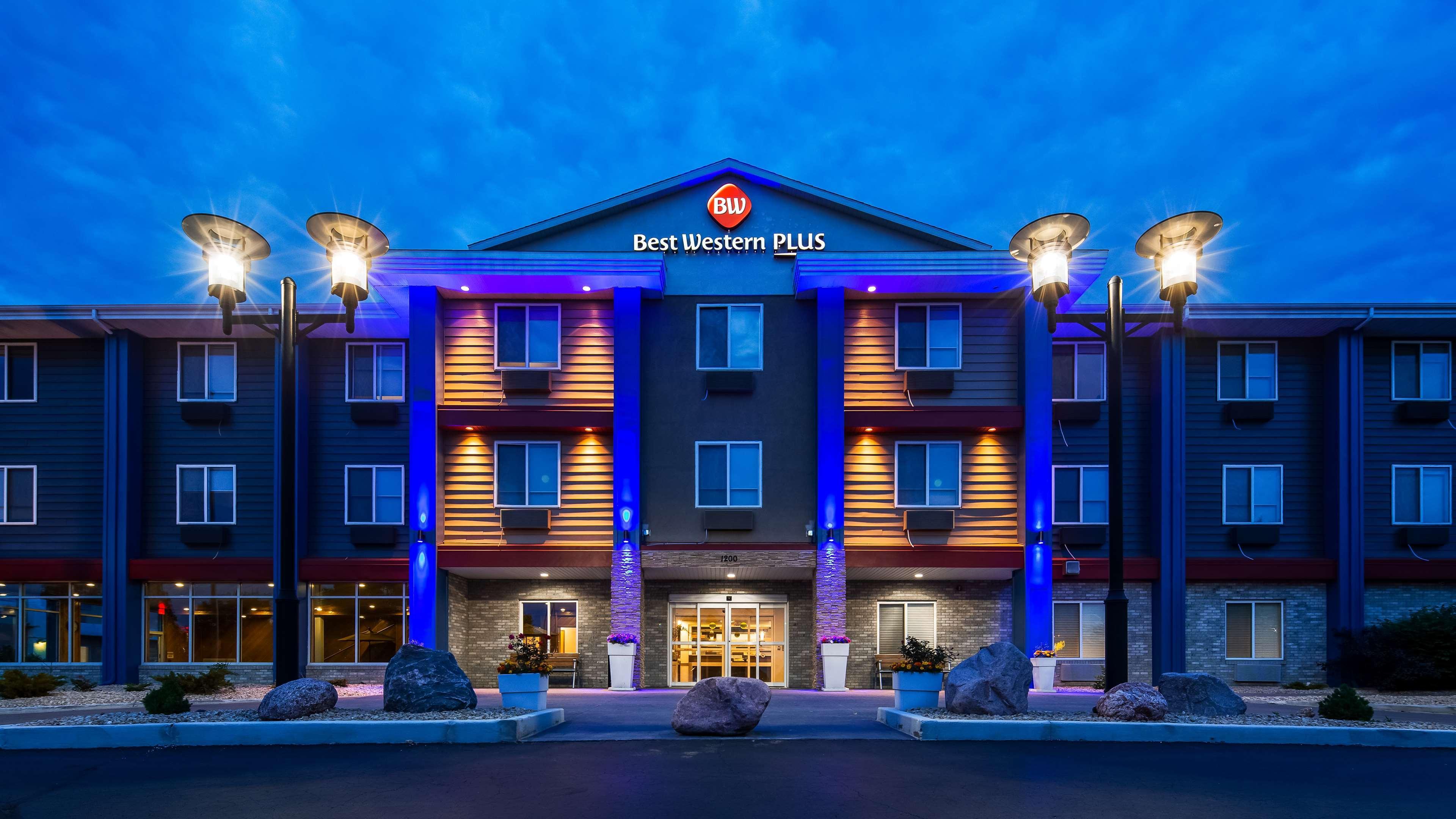 Отель Best Western Plus Hudson I-94 Экстерьер фото